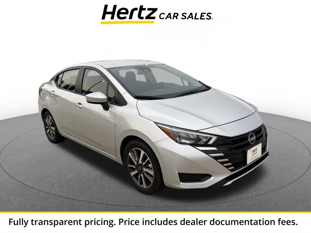 2025 Nissan Versa SV — photo 1 of 13