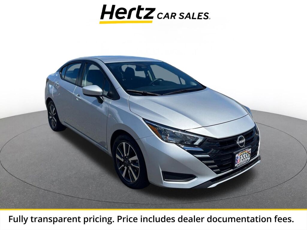 2025 Nissan Versa SV — photo 1 of 13