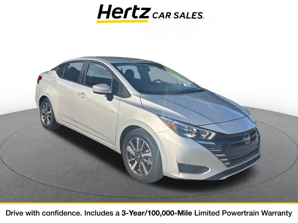 2025 Nissan Versa SV — photo 1 of 11