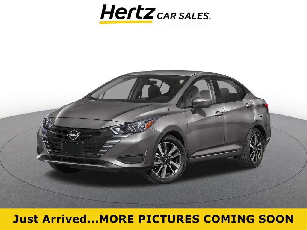 2025 Nissan Versa SV — photo 1 of 14