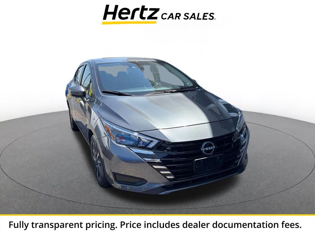 2025 Nissan Versa SV — photo 1 of 13