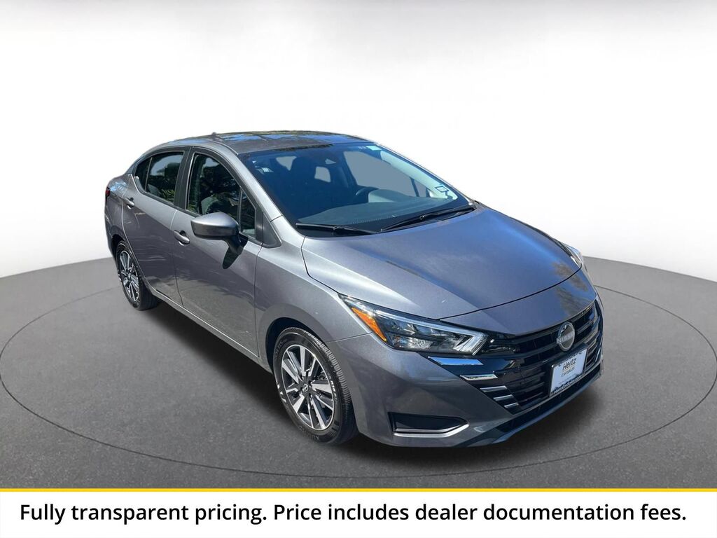 2025 Nissan Versa SV — photo 1 of 13