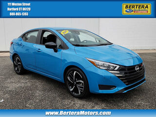 2025 Nissan Versa SR