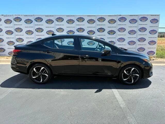 2024 Nissan Versa SR
