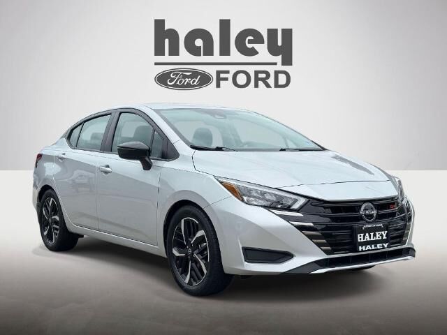 2024 Nissan Versa SR