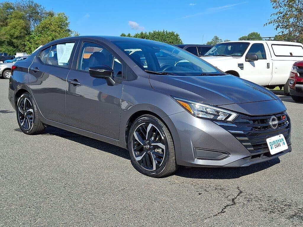 2024 Nissan Versa SR — photo 1 of 1