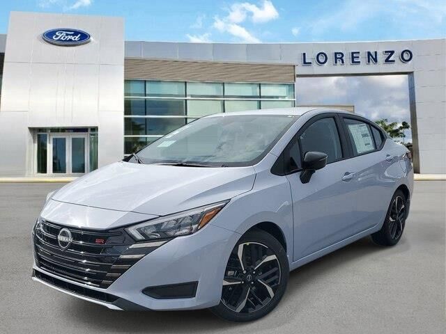 2025 Nissan Versa SR