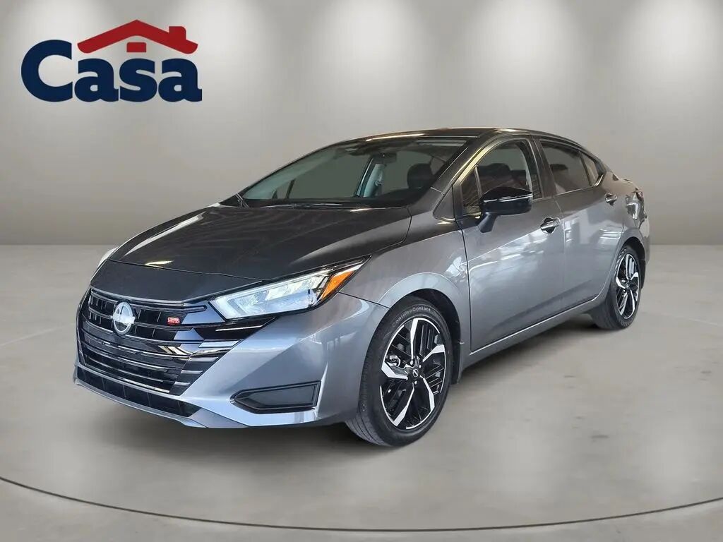 2025 Nissan Versa SR — photo 1 of 13
