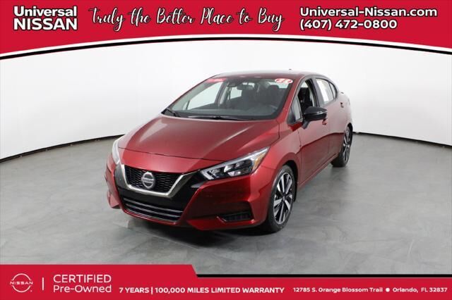 2022 Nissan Versa SR