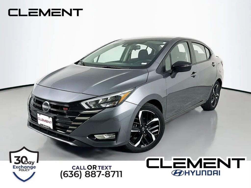 2024 Nissan Versa SR — photo 1 of 13
