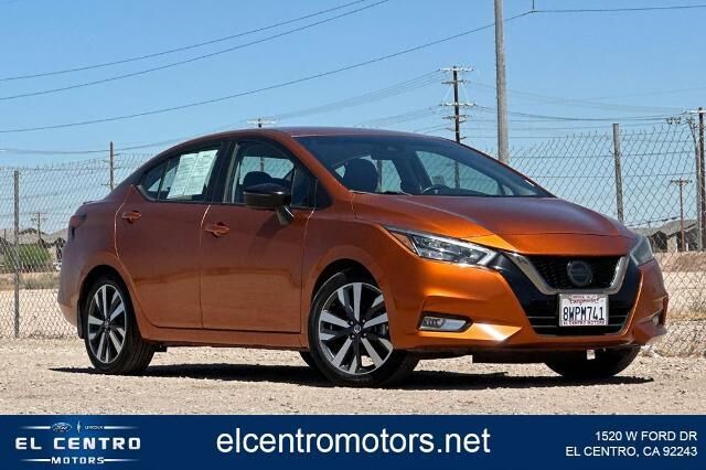 2021 Nissan Versa SR — photo 1 of 17