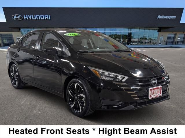 2023 Nissan Versa SR