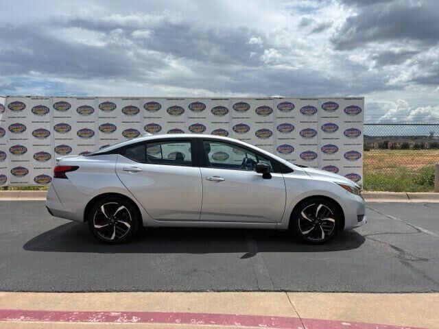 2024 Nissan Versa SR — photo 1 of 13