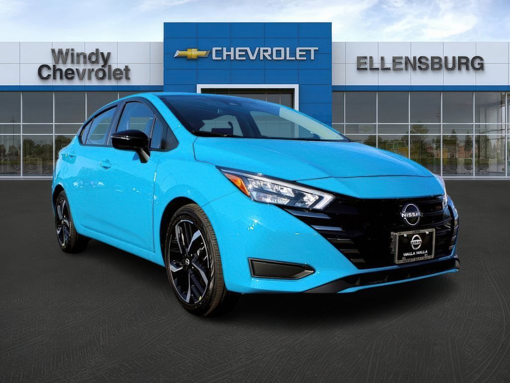 2025 Nissan Versa — photo 1 of 13