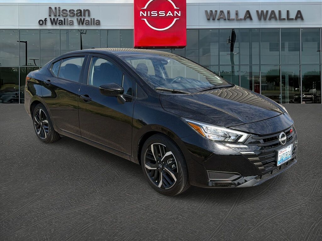2025 Nissan Versa — photo 1 of 12