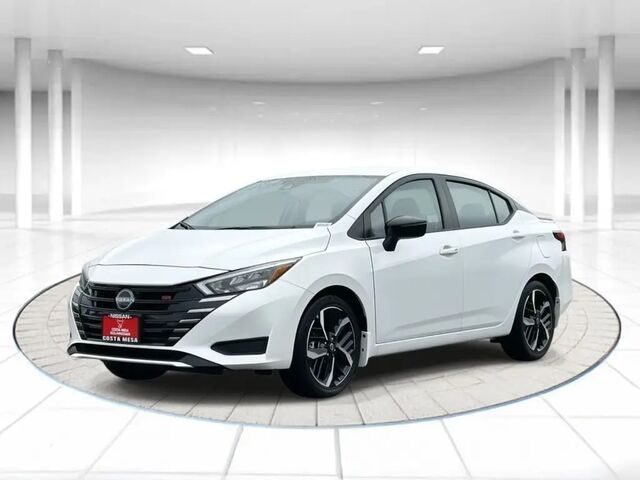2025 Nissan Versa SR