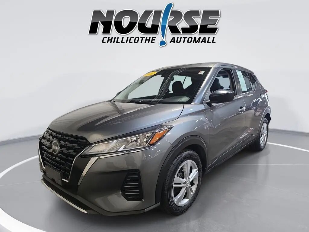 2023 Nissan Kicks S — photo 1 of 13