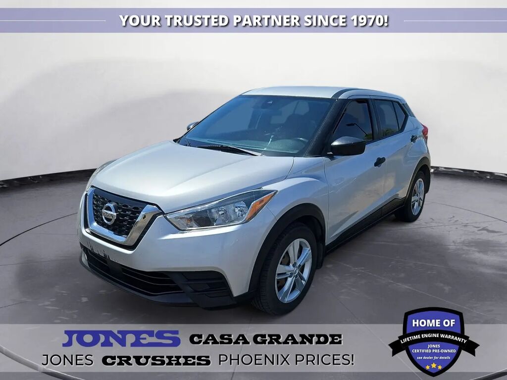 2020 Nissan Kicks S — photo 1 of 26