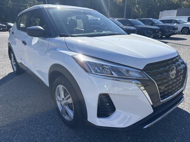 2023 Nissan Kicks S
