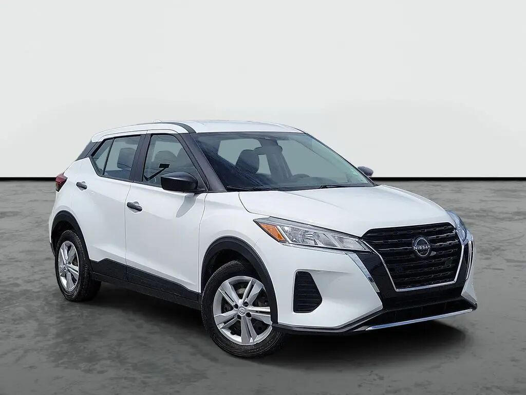 2024 Nissan Kicks S — photo 1 of 12