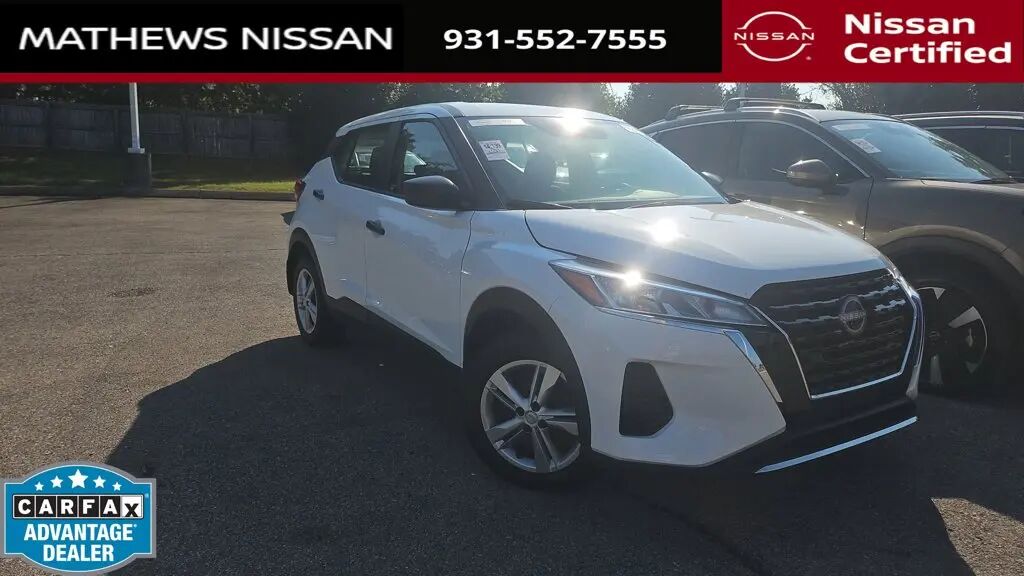 2025 Nissan Kicks Play S — photo 1 of 7