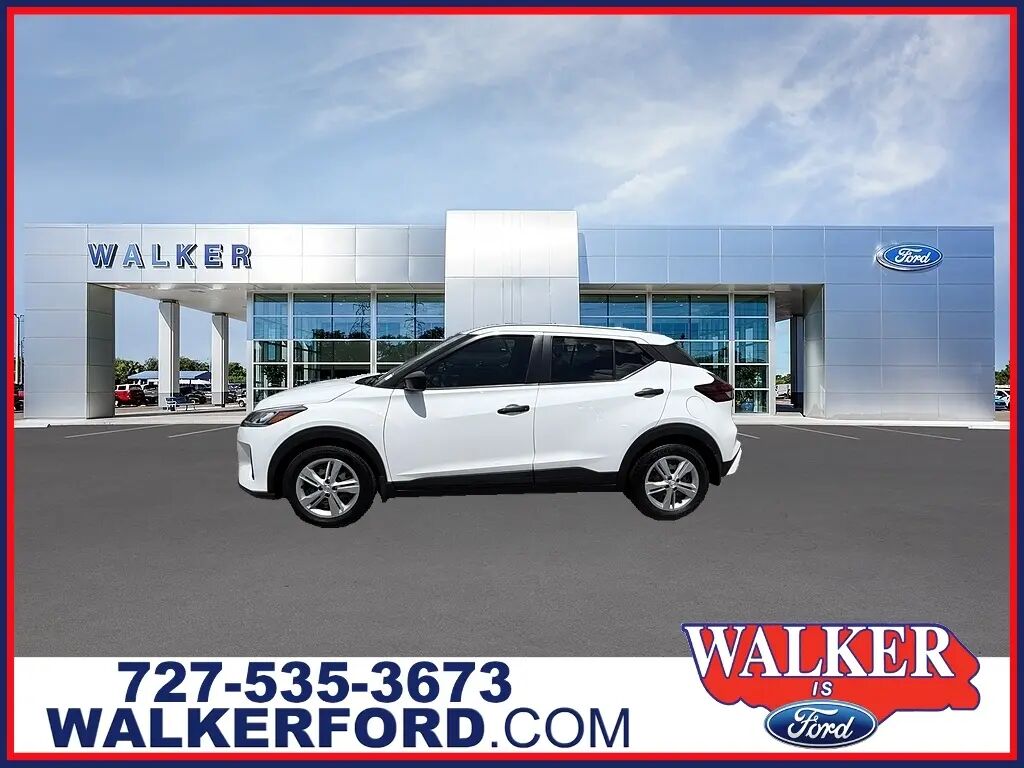 2022 Nissan Kicks S — photo 1 of 14