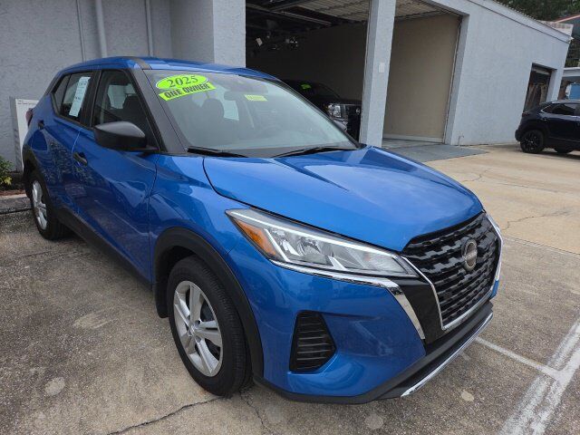 2025 Nissan Kicks Play S