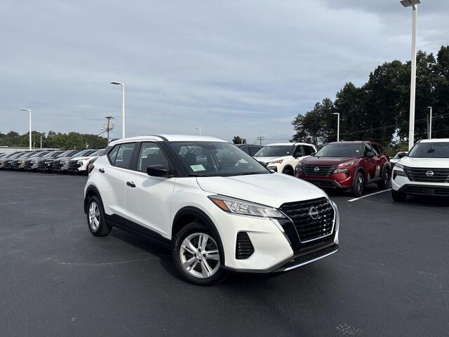2025 Nissan Kicks Play