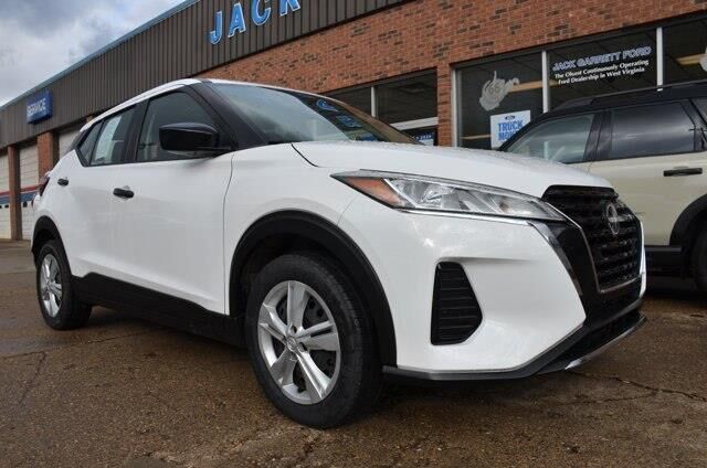 2022 Nissan Kicks S