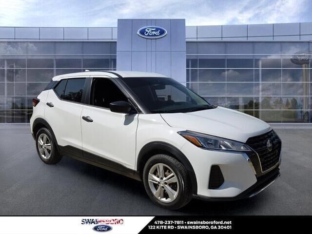 2023 Nissan Kicks S