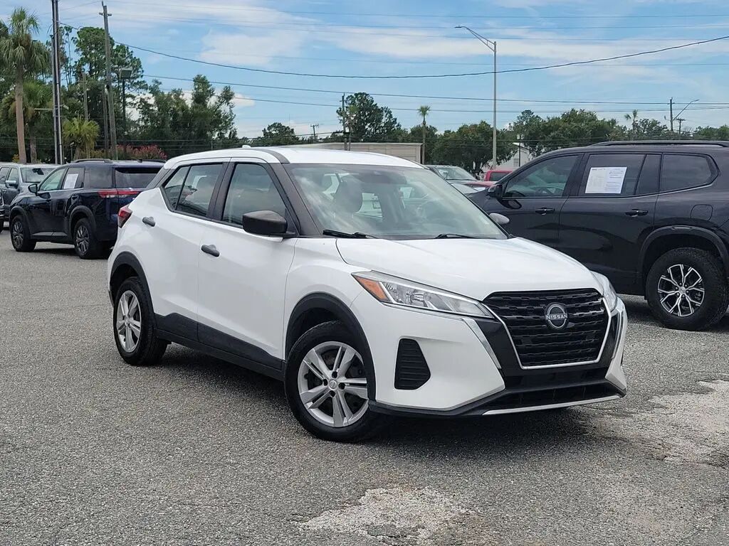 2024 Nissan Kicks S — photo 1 of 27