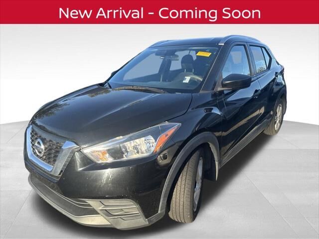 2018 Nissan Kicks S — photo 1 of 5