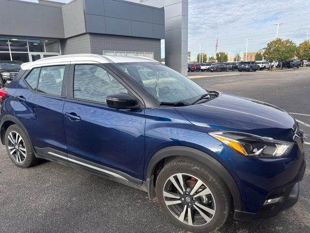 2019 Nissan Kicks S