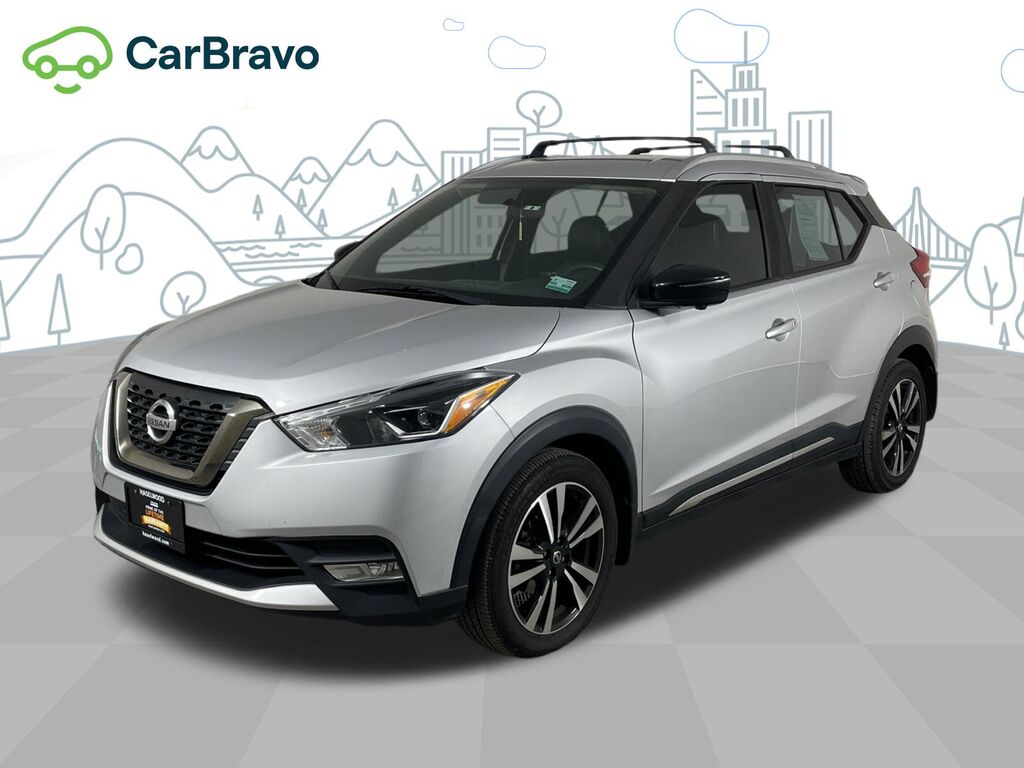 2019 Nissan Kicks SR — photo 1 of 6