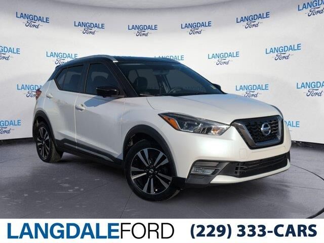 2019 Nissan Kicks S — photo 1 of 26