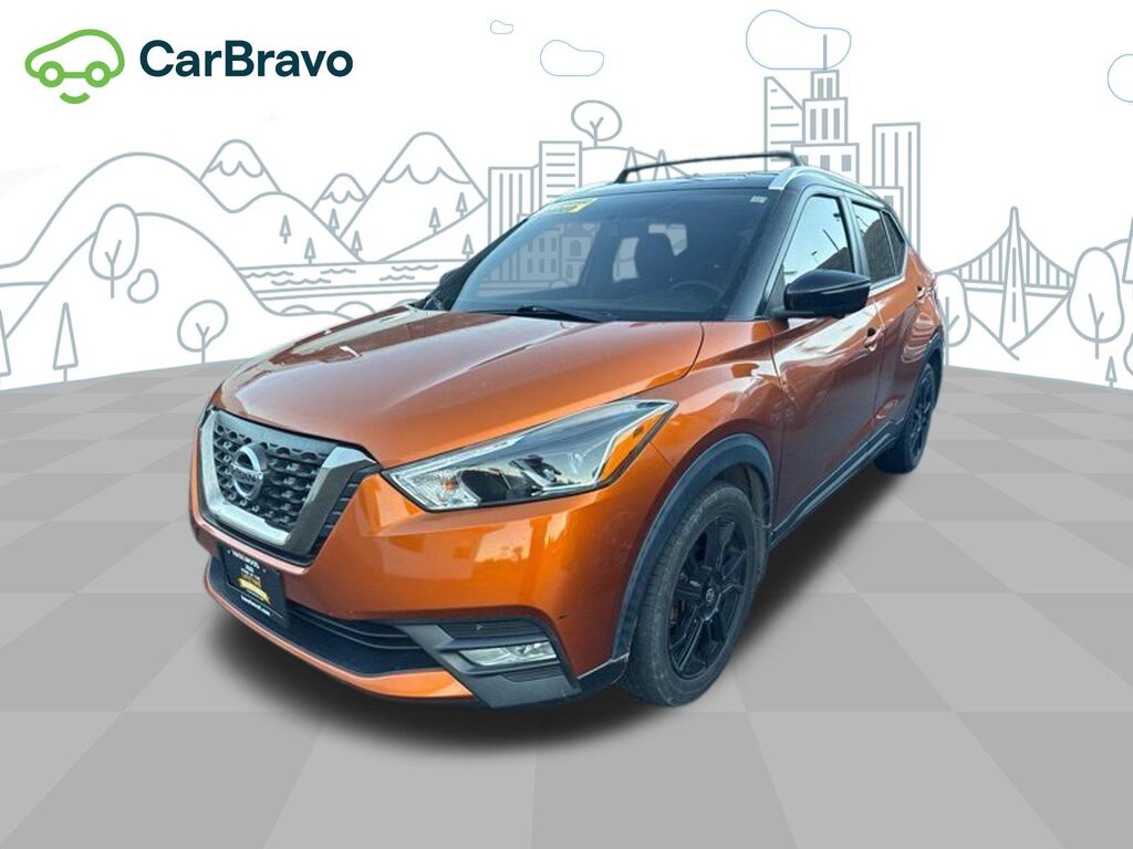 2019 Nissan Kicks SR — photo 1 of 7