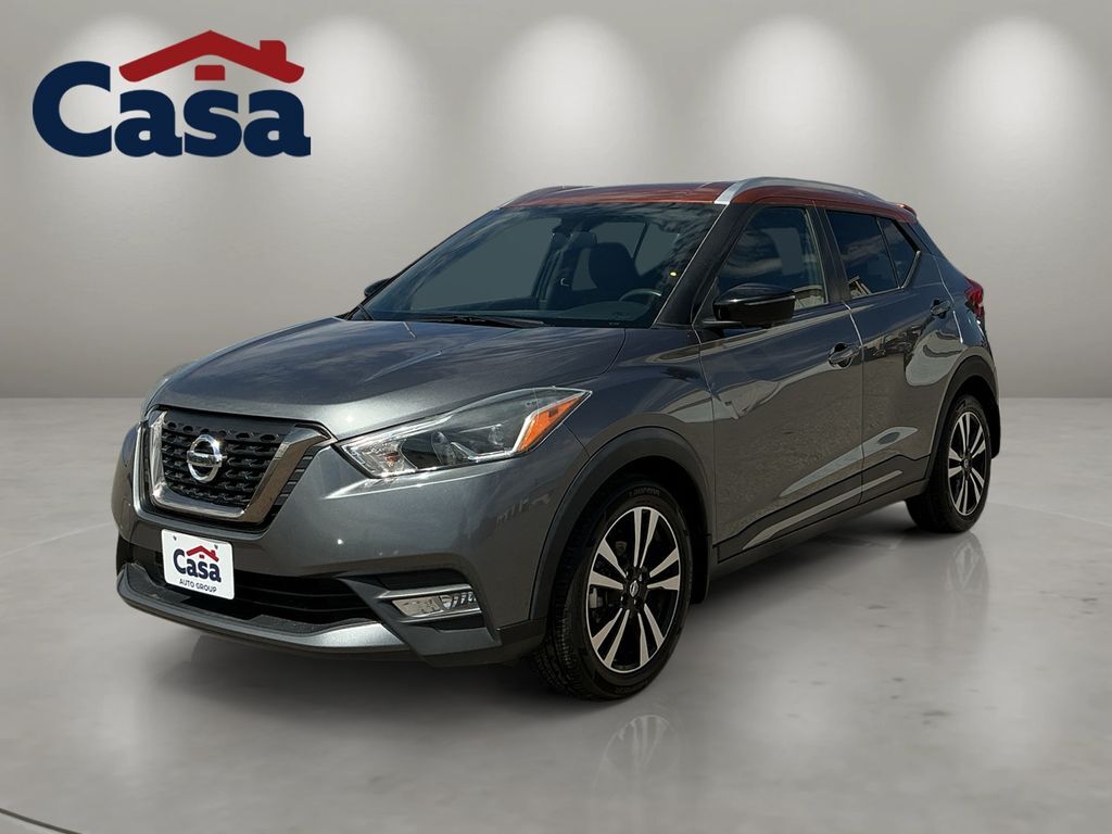 2019 Nissan Kicks SR — photo 1 of 13