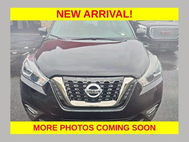 2019 Nissan Kicks SR