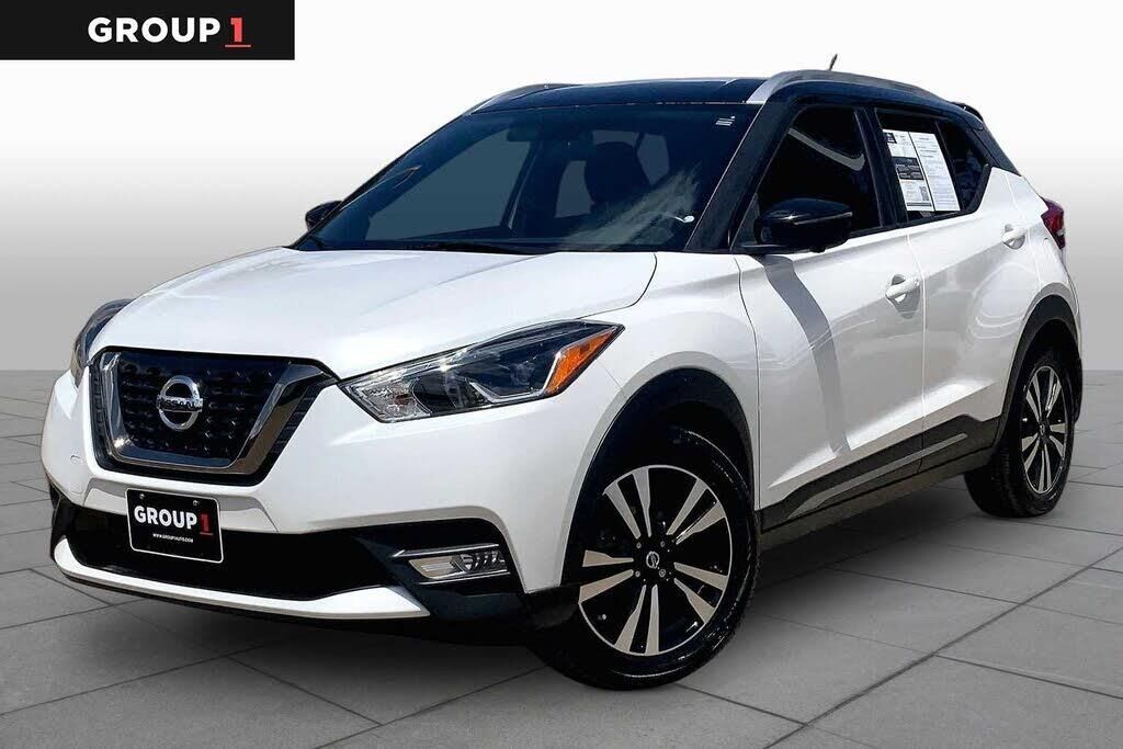 2019 Nissan Kicks S — photo 1 of 26