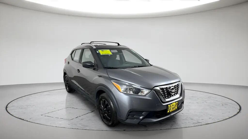 2018 Nissan Kicks S — photo 1 of 13