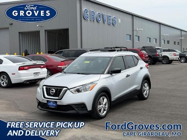2018 Nissan Kicks S — photo 1 of 13
