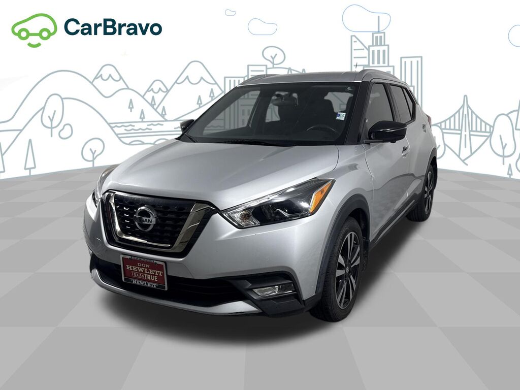 2019 Nissan Kicks SR — photo 1 of 7