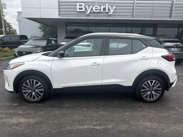 2023 Nissan Kicks SV