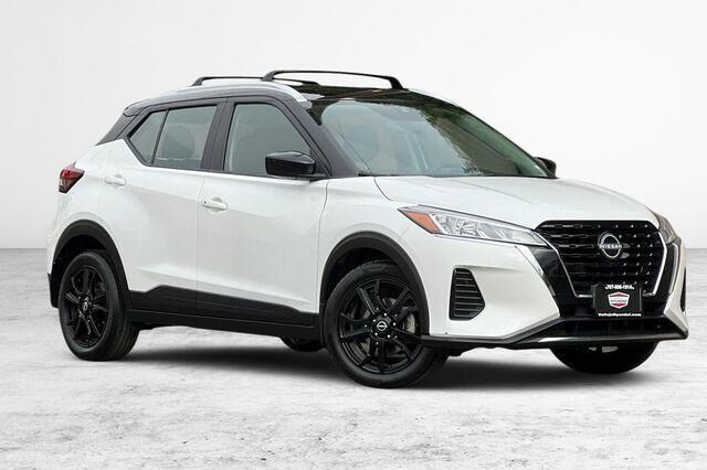 2023 Nissan Kicks SV