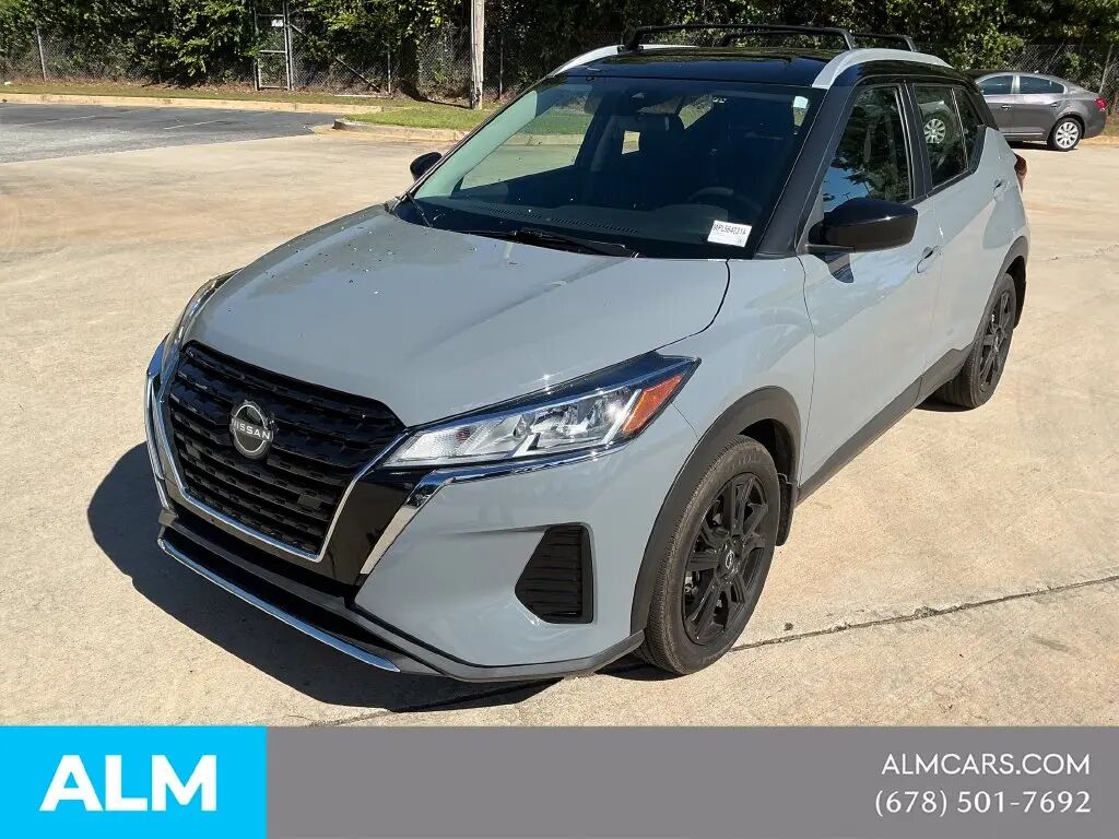 2023 Nissan Kicks SV — photo 1 of 13