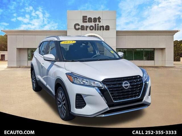 2023 Nissan Kicks SV — photo 1 of 13