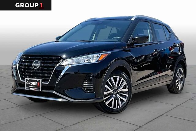 2023 Nissan Kicks SV