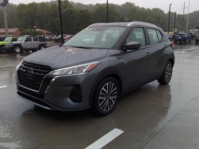 2021 Nissan Kicks SV — photo 1 of 7
