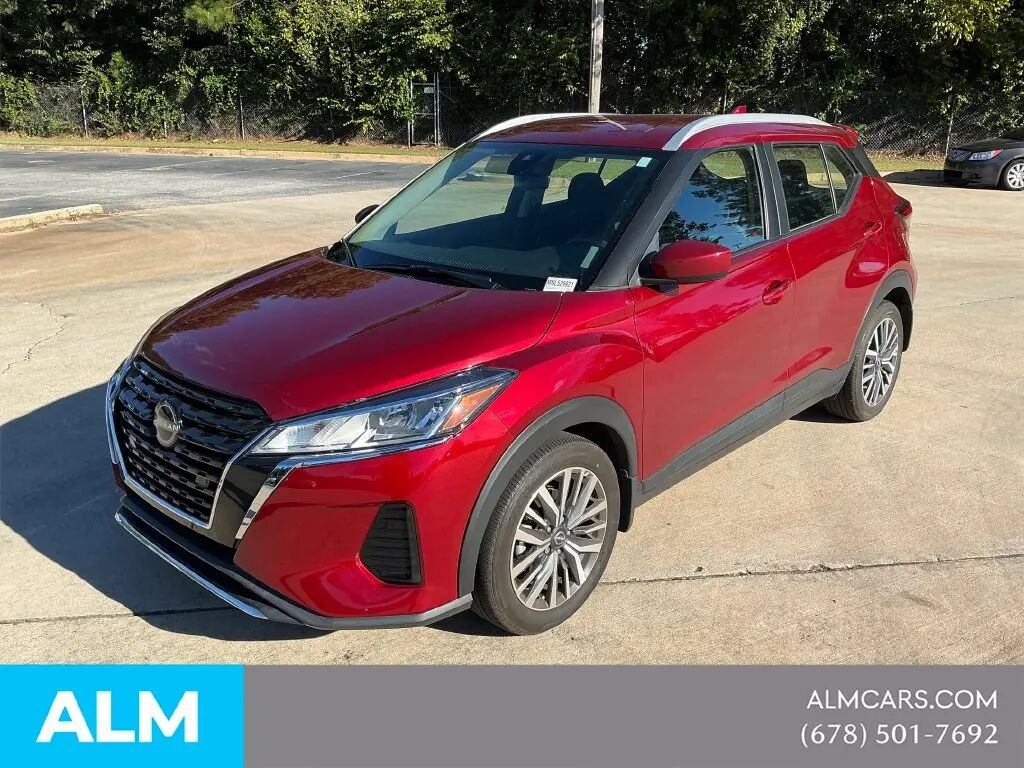 2022 Nissan Kicks SV — photo 1 of 13