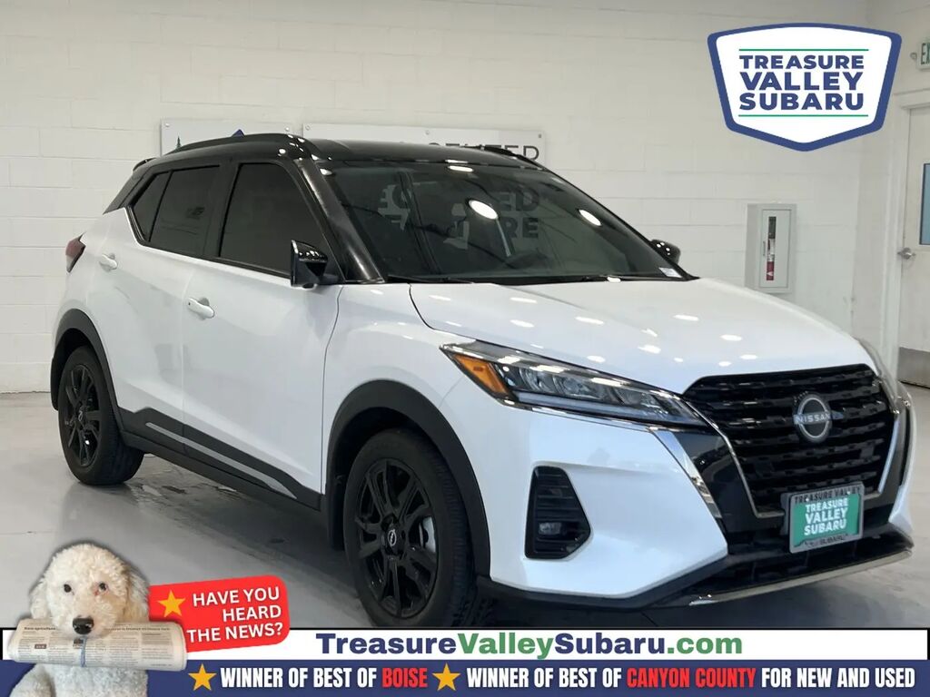2024 Nissan Kicks SR — photo 1 of 13